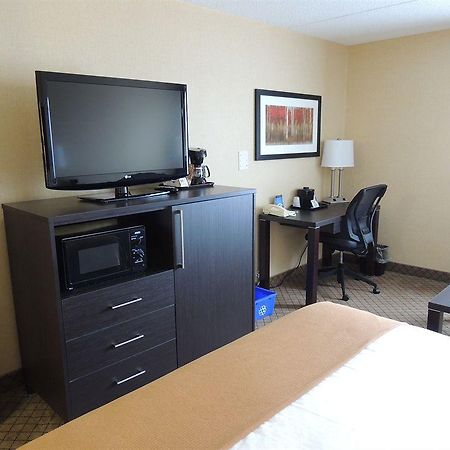 Holiday Inn Express Hamilton-Stoney Creek Exteriör bild