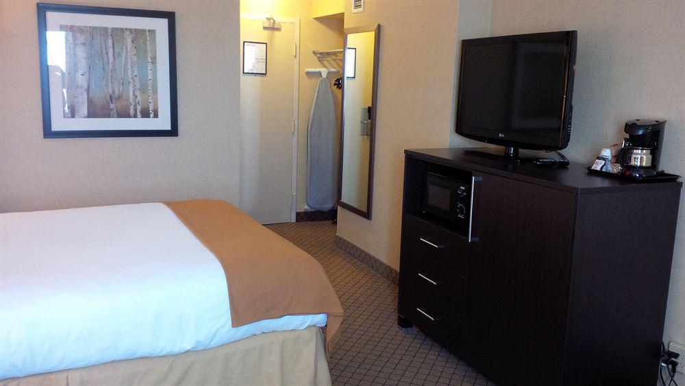 Holiday Inn Express Hamilton-Stoney Creek Exteriör bild